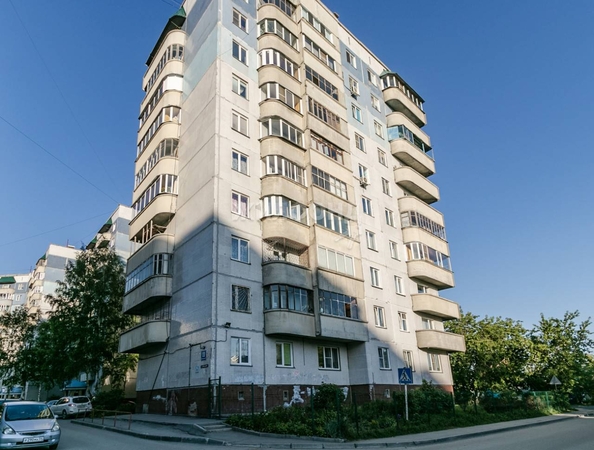 
   Продам 2-комнатную, 52.8 м², В. Высоцкого ул, 11

. Фото 17.