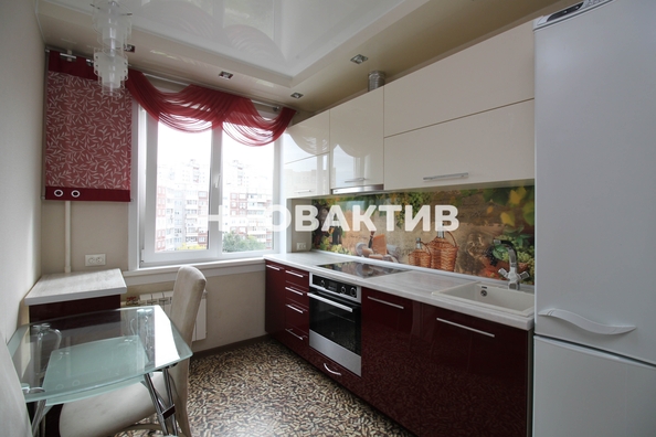 
   Продам 5-комнатную, 90.3 м², Железнодорожная ул, 2

. Фото 2.