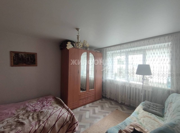 
   Продам 3-комнатную, 52.1 м², Ленина ул, 6

. Фото 4.