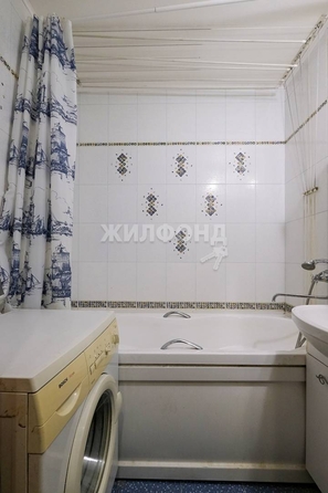 
   Продам 3-комнатную, 63.4 м², 2-й (4 мкр.) кв-л, 203

. Фото 14.