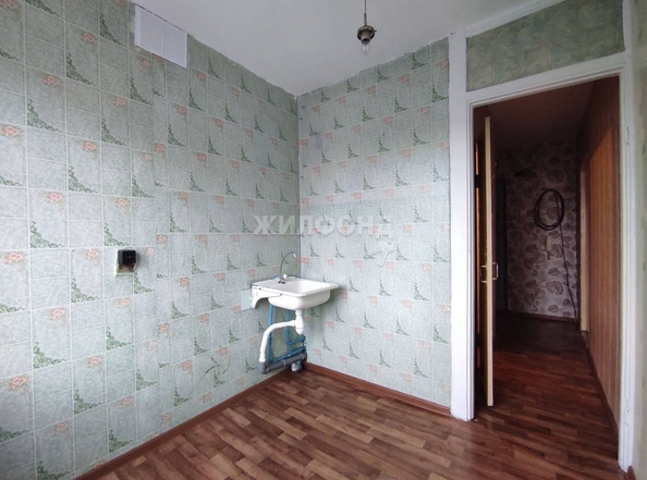 
   Продам 1-комнатную, 29.9 м², Бориса Богаткова ул, 214/1

. Фото 14.