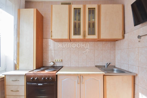 
   Продам 1-комнатную, 30.2 м², Петухова ул, 122

. Фото 3.