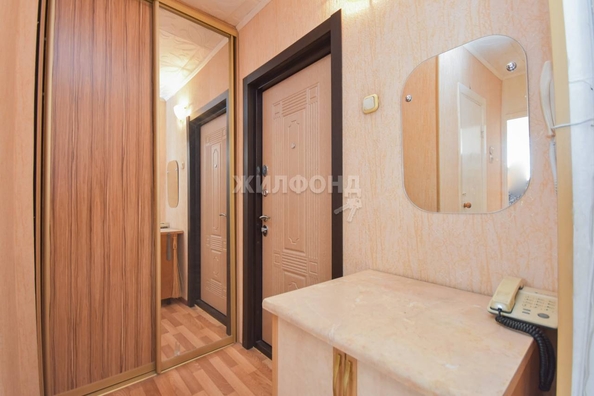 
   Продам 1-комнатную, 30.2 м², Петухова ул, 122

. Фото 19.