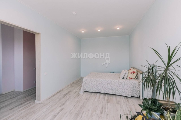 
   Продам 1-комнатную, 34.6 м², Адриена Лежена ул, 38

. Фото 1.