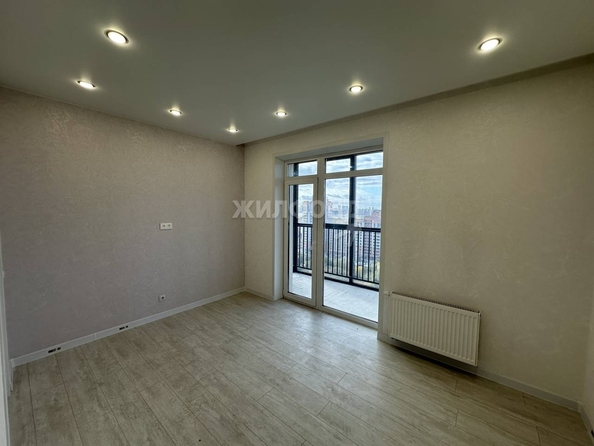 
   Продам 3-комнатную, 73.8 м², Большевистская ул, 32/1

. Фото 10.