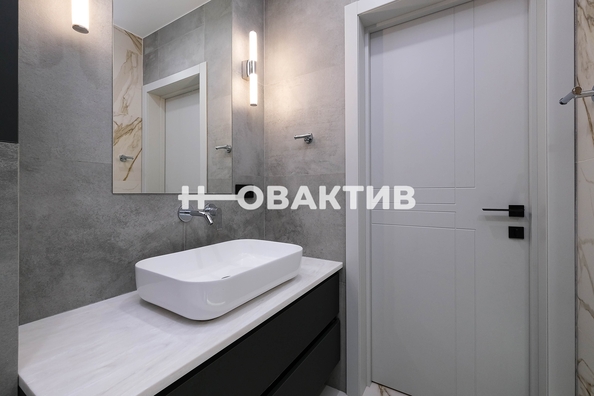 
   Продам 4-комнатную, 94.5 м², Охотская ул, 88/3

. Фото 20.