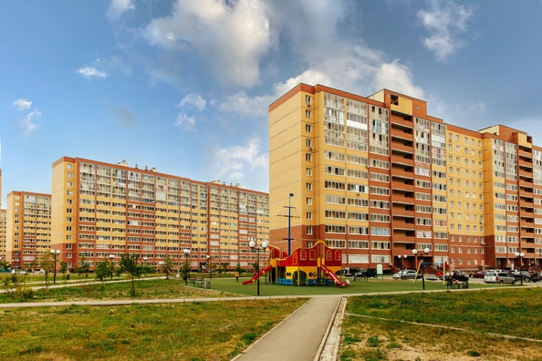 
   Продам 1-комнатную, 42.4 м², Юности ул, 7

. Фото 3.