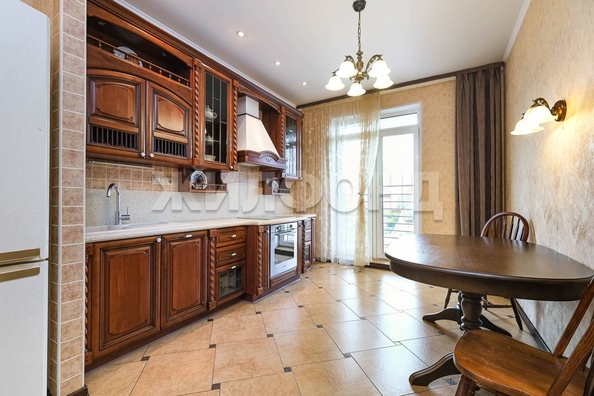
   Продам 2-комнатную, 70.7 м², Семьи Шамшиных ул, 24/2

. Фото 11.