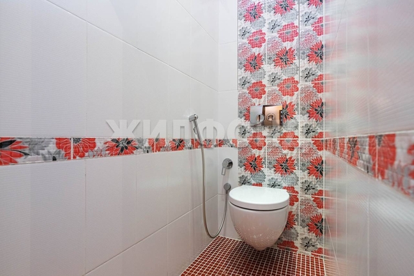 
   Продам 2-комнатную, 70.7 м², Семьи Шамшиных ул, 24/2

. Фото 18.