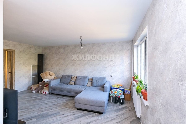 
   Продам 3-комнатную, 57 м², Оловозаводская ул, 27

. Фото 8.