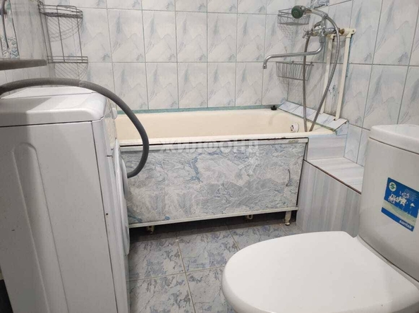 
   Продам 1-комнатную, 31.5 м², Макаренко ул, 27/2

. Фото 11.