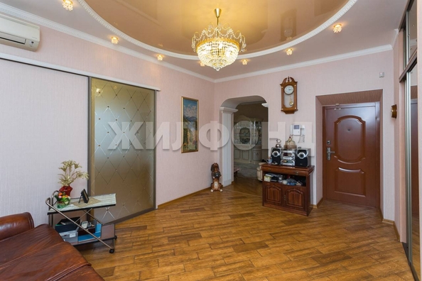 
   Продам 3-комнатную, 101 м², Вокзальная магистраль ул, 10

. Фото 11.