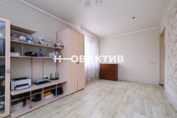 
   Продам 1-комнатную, 30.5 м², Рельсовая ул, 8/1

. Фото 2.