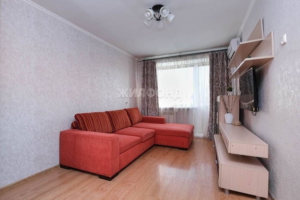 
   Продам 1-комнатную, 29.9 м², Челюскинцев ул, 18

. Фото 2.