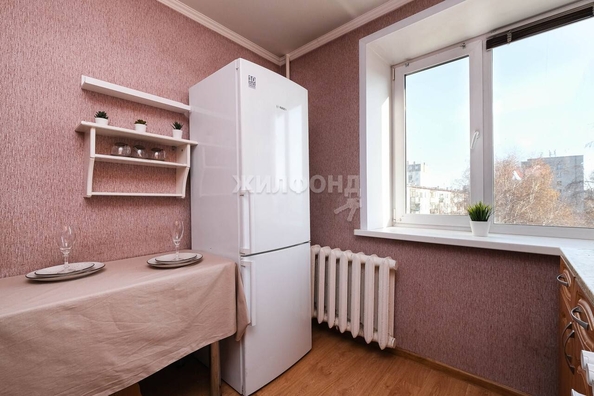 
   Продам 1-комнатную, 29.9 м², Челюскинцев ул, 18

. Фото 7.