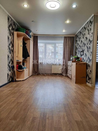 
   Продам 2-комнатную, 42.6 м², Макаренко ул, 23

. Фото 3.