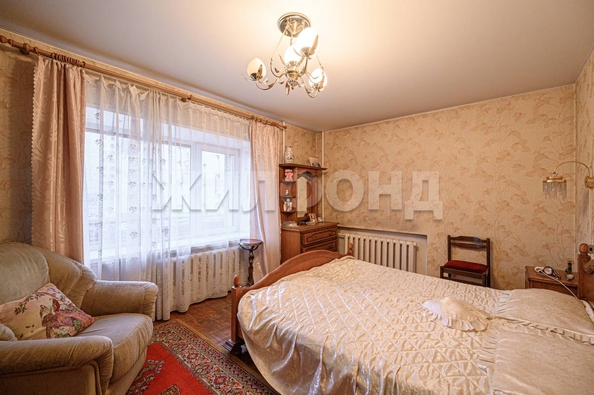 
   Продам 3-комнатную, 87.4 м², Революции ул, 28

. Фото 14.