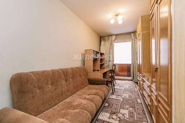 
   Продам 3-комнатную, 63.2 м², Зорге ул, 193/1

. Фото 1.