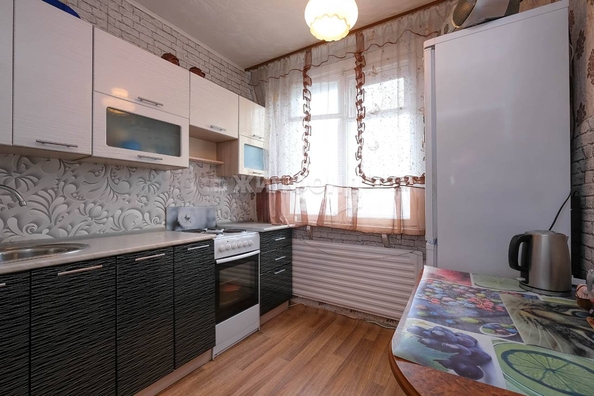 
   Продам 1-комнатную, 28.7 м², Водозабор ул, 6

. Фото 13.