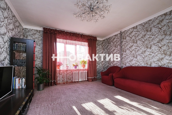 
   Продам коттедж, 274 м², Новосибирск

. Фото 16.