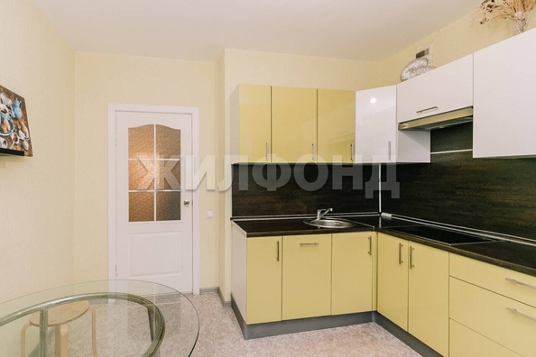 
   Продам 2-комнатную, 66.2 м², 2-й (4 мкр.) кв-л, 232

. Фото 15.