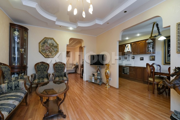 
   Продам 3-комнатную, 96.8 м², Кирова ул, 46

. Фото 2.