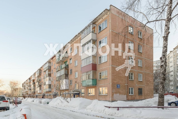 
   Продам 3-комнатную, 61 м², Ударная ул, 19

. Фото 5.