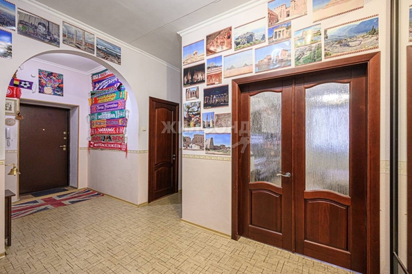 
   Продам 2-комнатную, 79.3 м², Кирова ул, 27

. Фото 24.