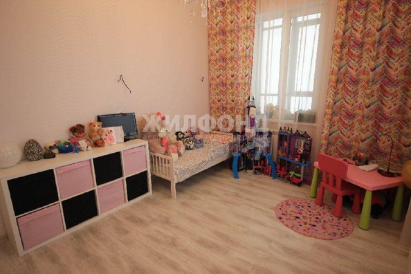 
   Продам 3-комнатную, 70.8 м², Ясный Берег ул, 10

. Фото 14.