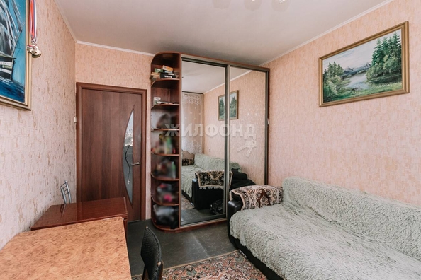 
   Продам 3-комнатную, 63.4 м², Краснообск, 6

. Фото 5.