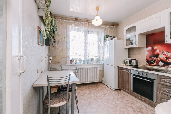 
   Продам 3-комнатную, 63.4 м², Краснообск, 6

. Фото 8.