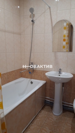 
   Продам 1-комнатную, 34.8 м², Надежды ул, 10

. Фото 18.