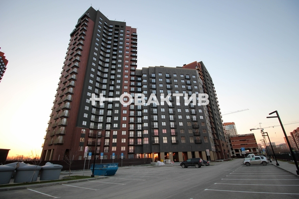 
   Продам 2-комнатную, 42.8 м², 2-я Обская ул, 156/2

. Фото 3.