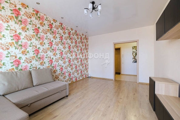 
   Продам 2-комнатную, 54.4 м², Серафимовича ул, 26/1

. Фото 2.