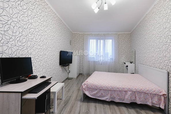 
   Продам 2-комнатную, 63.3 м², Залесского ул, 8/1

. Фото 4.