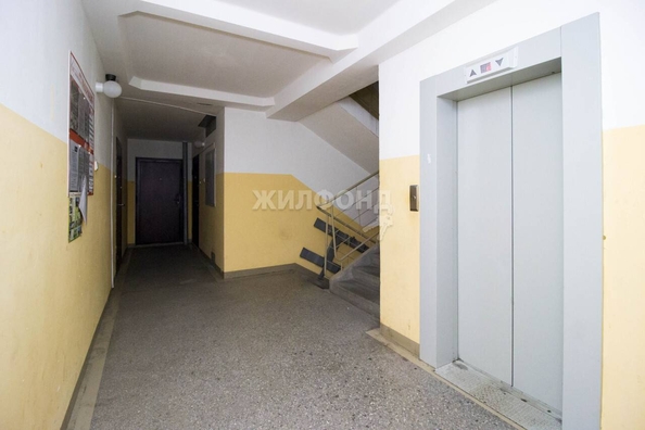 
   Продам 1-комнатную, 37.4 м², Марии Ульяновой ул, 18

. Фото 10.