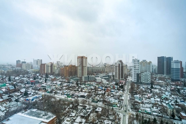 
   Продам 1-комнатную, 43.8 м², Лескова ул, 21

. Фото 20.