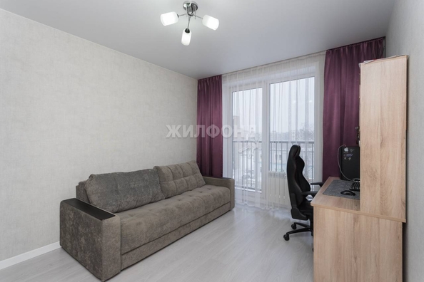 
   Продам 3-комнатную, 64.7 м², Василия Клевцова ул, 1

. Фото 11.