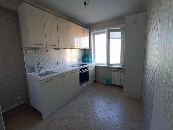 
   Продам 3-комнатную, 60 м², Дуси Ковальчук ул, 89

. Фото 1.