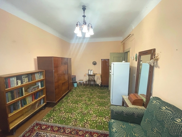 
   Продам 2-комнатную, 74 м², Геодезическая ул, 17

. Фото 3.