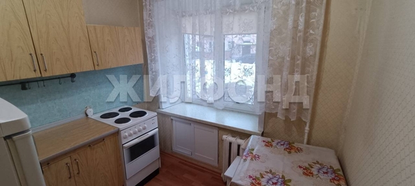
   Продам 1-комнатную, 30.2 м², М.Горького ул, 10

. Фото 2.