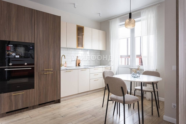 
   Продам 1-комнатную, 37.8 м², Гурьевская ул, 177/1

. Фото 4.