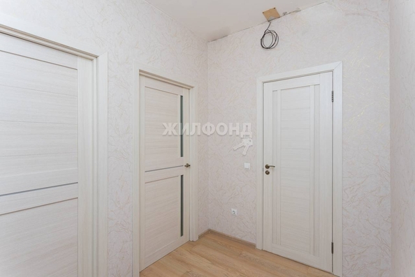 
   Продам 2-комнатную, 50 м², 2-й (4 мкр.) кв-л, 252

. Фото 7.