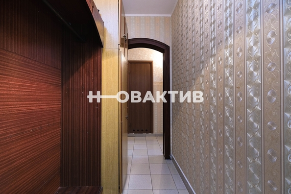 
   Продам 1-комнатную, 38 м², Ключ-Камышенское Плато ул, 20

. Фото 15.