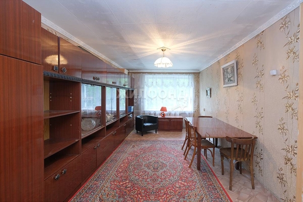 
   Продам 3-комнатную, 58.1 м², Челюскинцев ул, 44

. Фото 2.