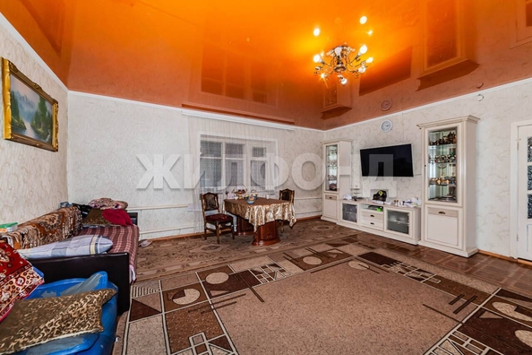 
   Продам дом, 105.9 м², Новосибирск

. Фото 2.