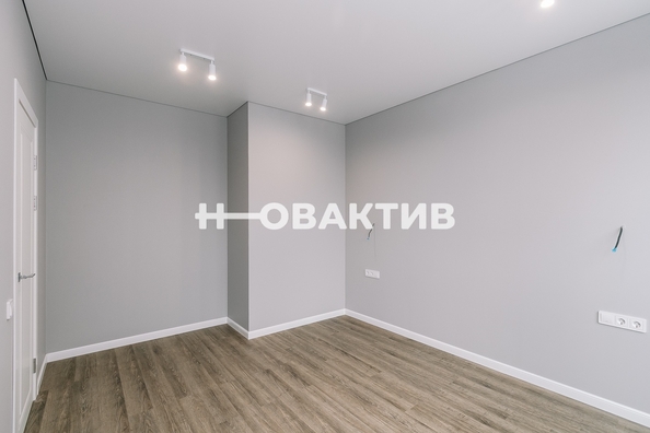 
   Продам 3-комнатную, 87 м², Владимира Заровного ул, 8

. Фото 12.