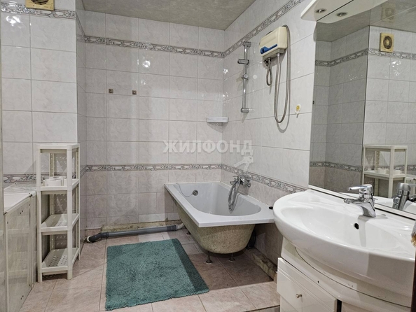 
   Продам 4-комнатную, 94.3 м², Горский мкр, 41

. Фото 11.