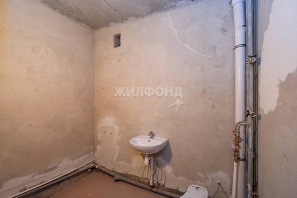 
   Продам студию, 30.4 м², Горский мкр, 12

. Фото 8.