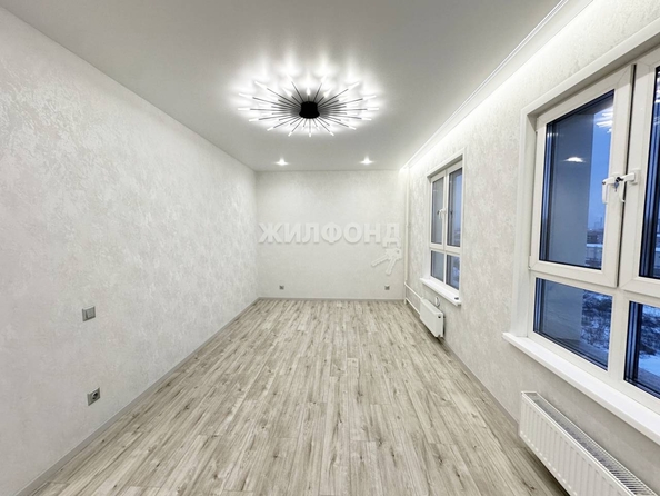 
   Продам 2-комнатную, 56.7 м², Сибиряков-Гвардейцев ул, 53/10

. Фото 3.